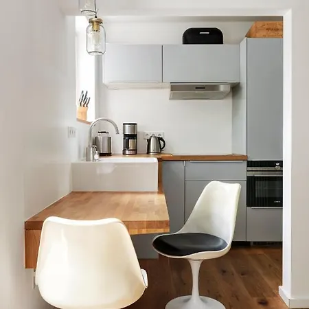 Reetdachhaus Hues Am Wall S Hues Am Wall Апартаменты *